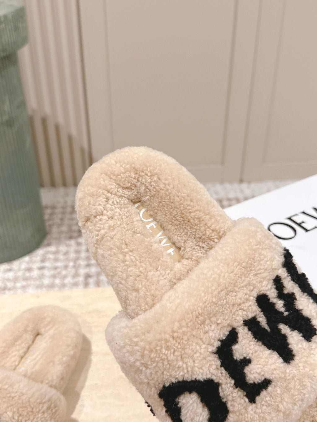 Loewe 2025 Fur Slipper Beige Black Wool 556015