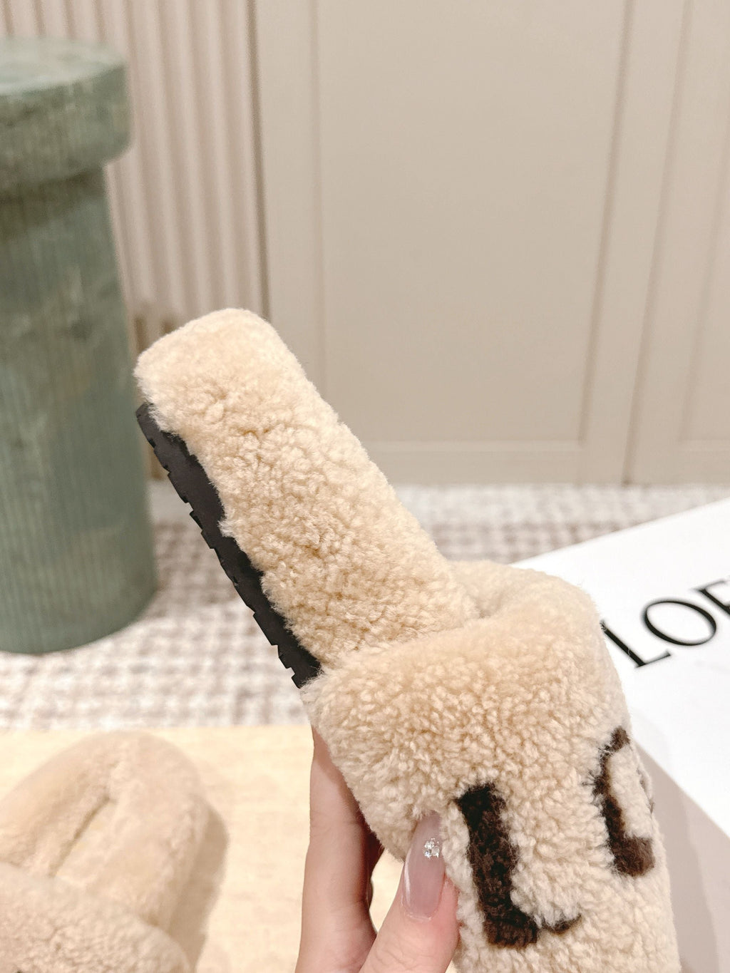 Loewe 2025 Fur Slipper Beige Wool 556017