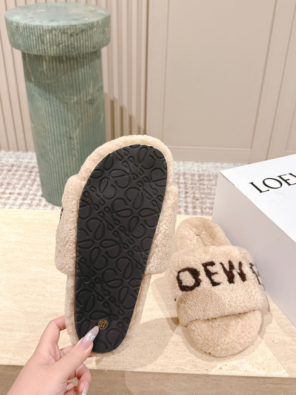 Loewe 2025 Fur Slipper Beige Wool 556017