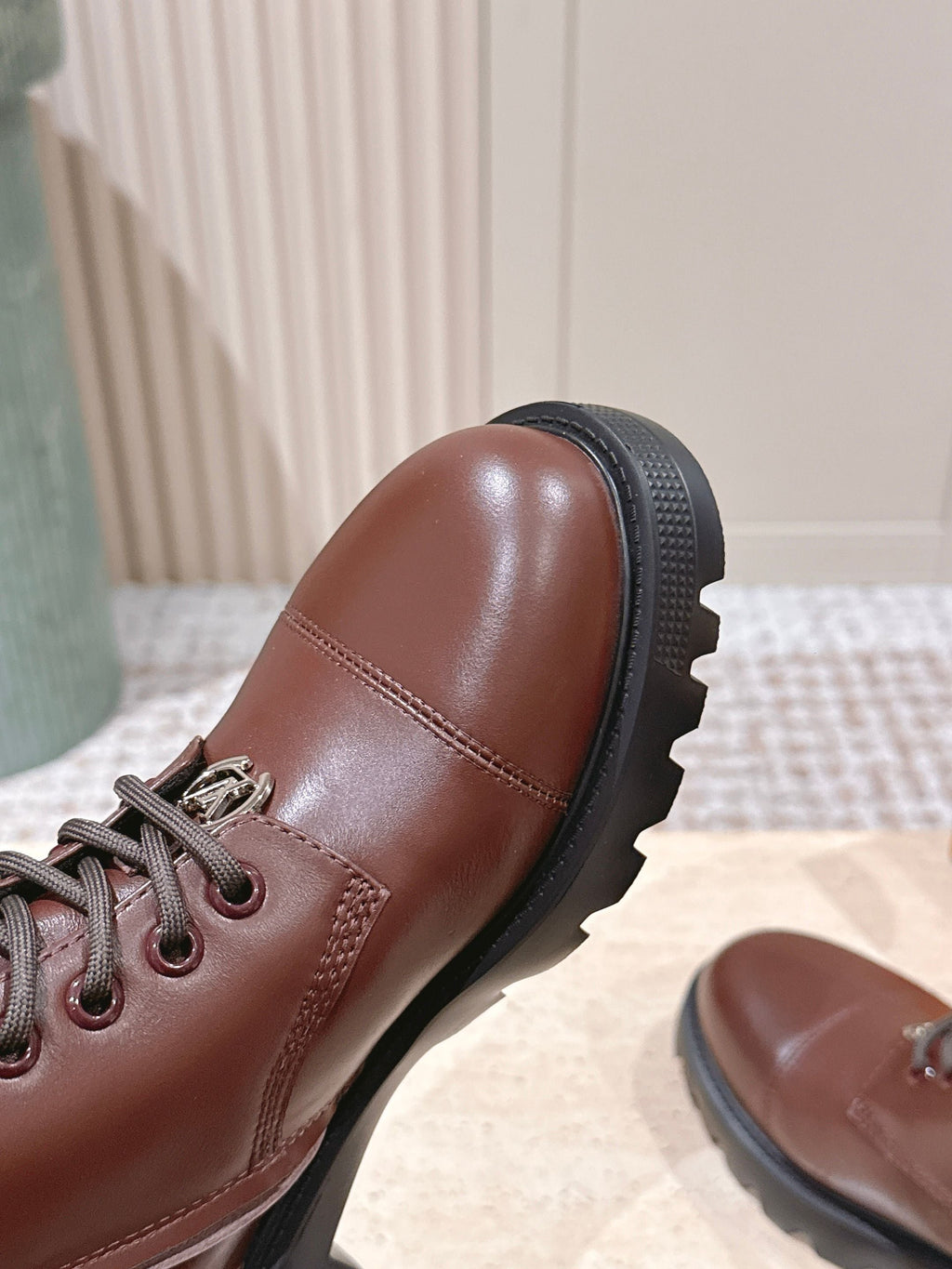 LV District Ranger Ankle Boot Brown Plain Calf Leather 555686