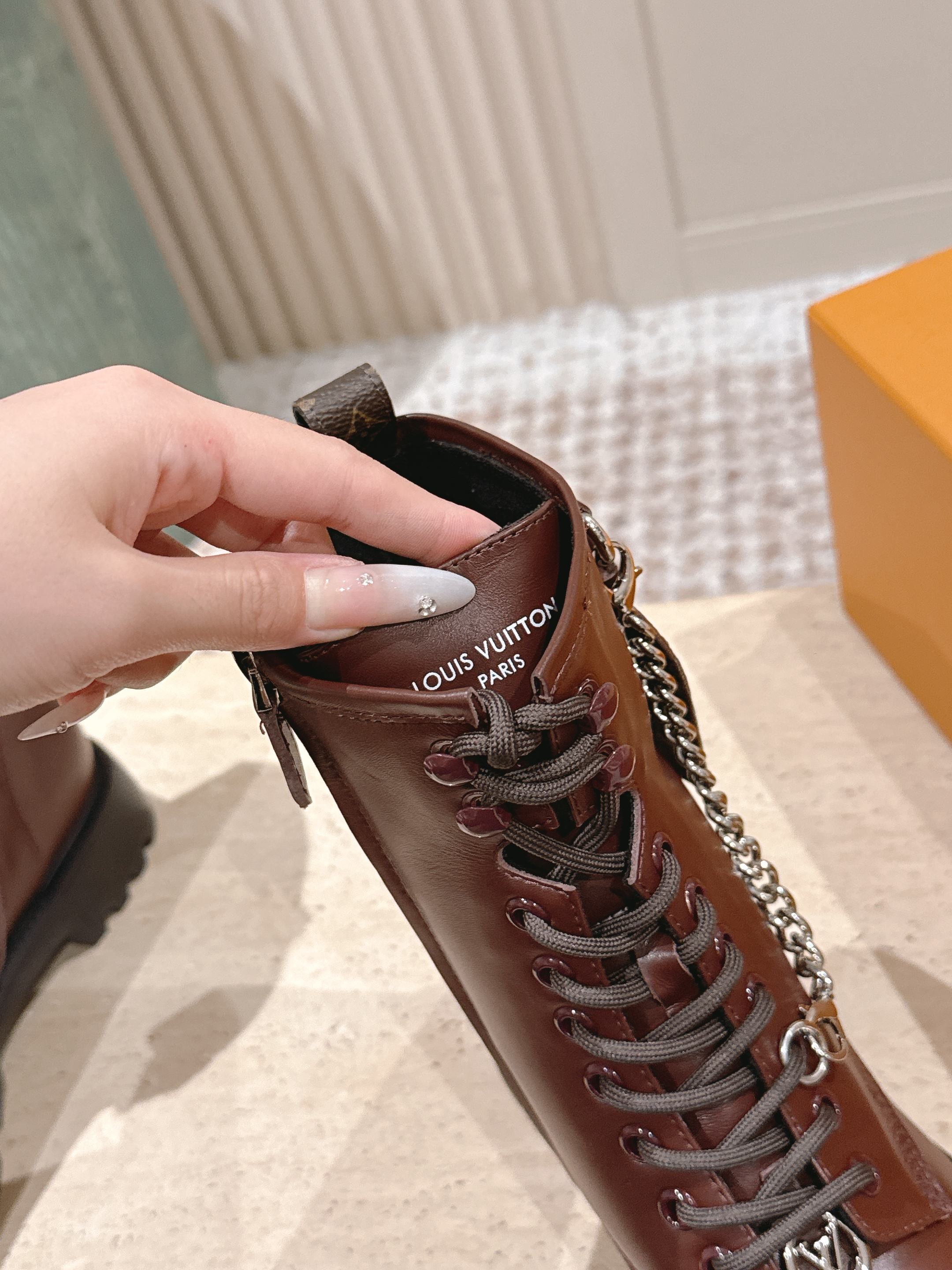 LV District Ranger Ankle Boot Brown Plain Calf Leather 555686