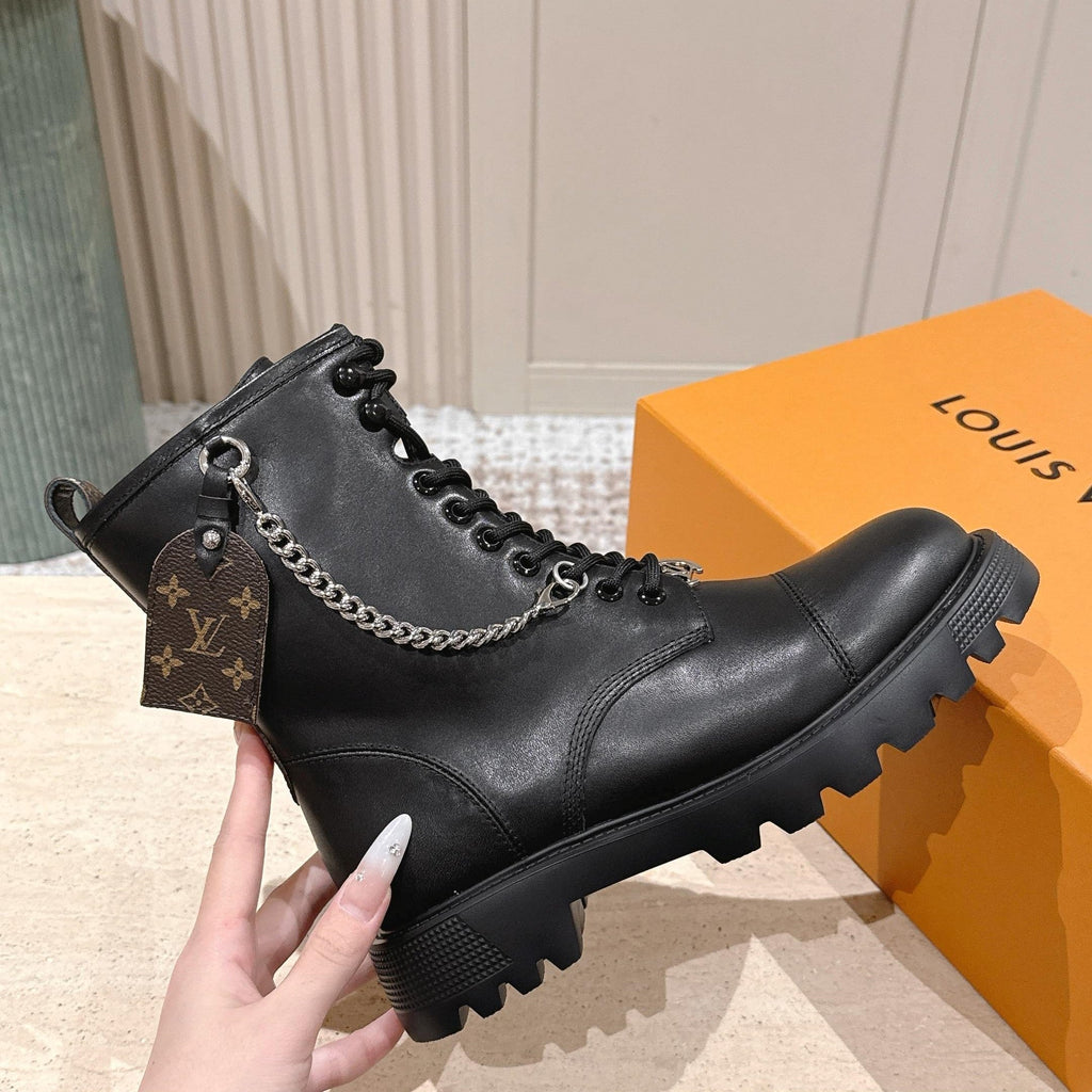 LV District Ranger Ankle Boot Black Plain Calf Leather 555687