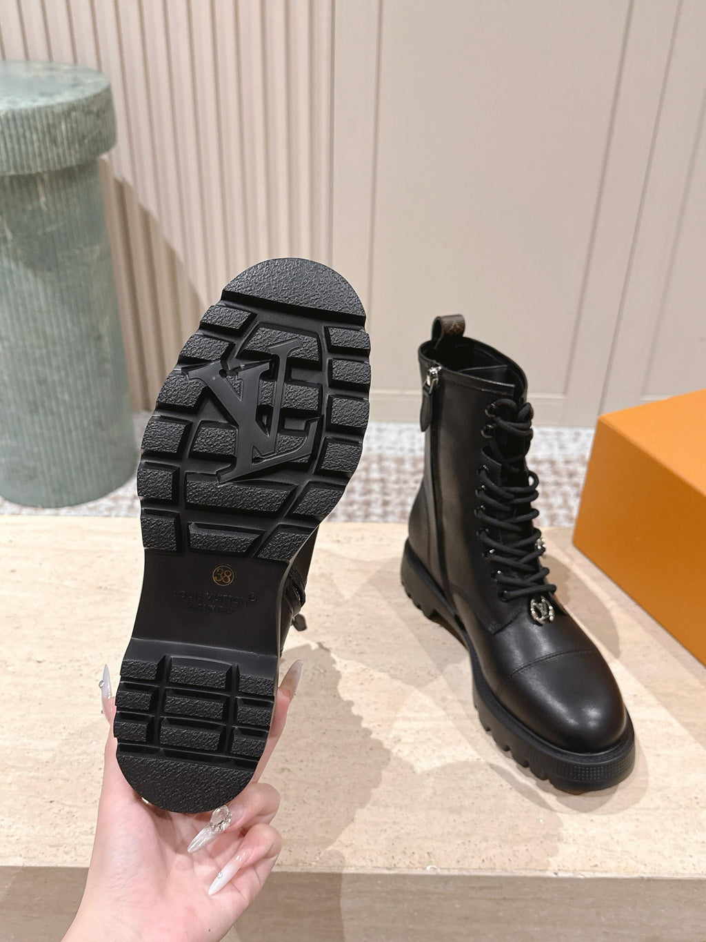 LV District Ranger Ankle Boot Black Plain Calf Leather 555687