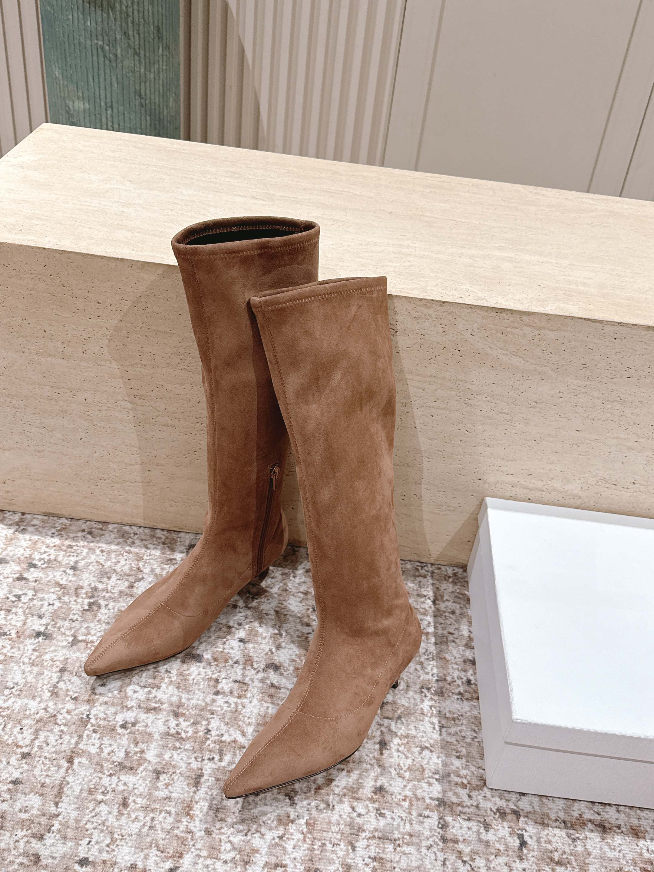 The Row 2025 Long Boot Brown Suede 556126