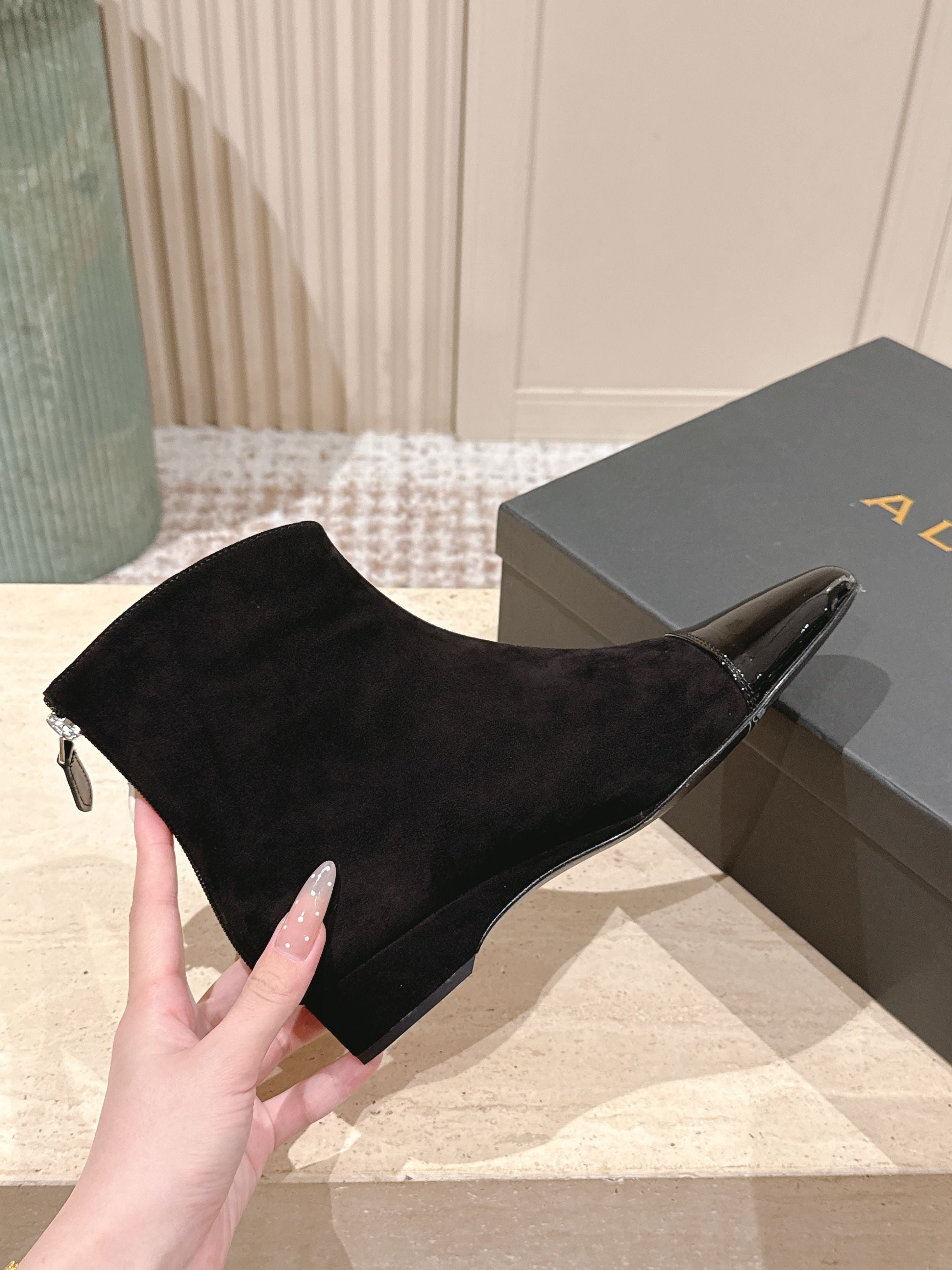 Alaia 2025 Ankle Boot With Patent Leather Cap Toe Black Suede 556086