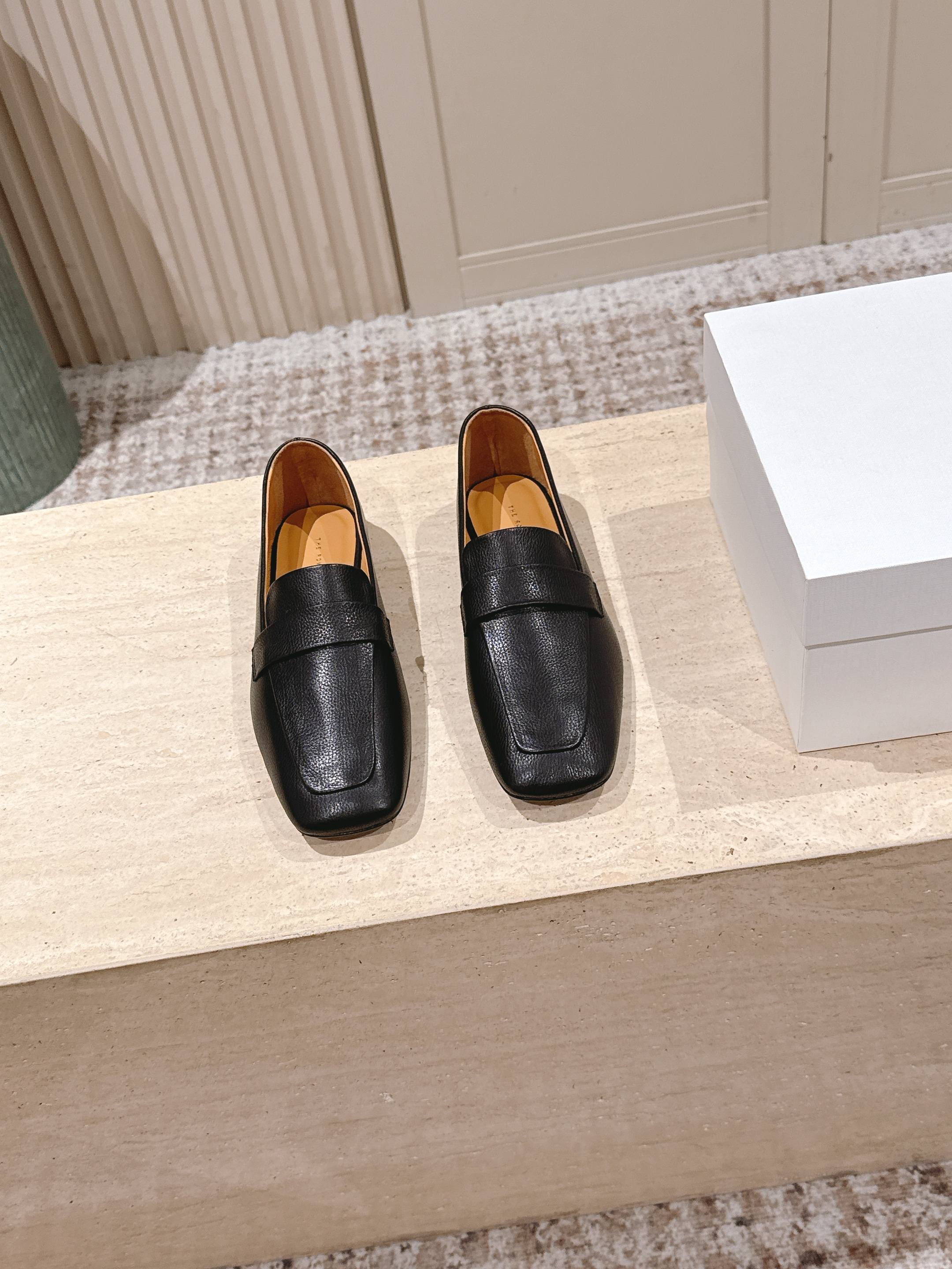 The Row 2025 Square Toe Loafer Black Sheepskin 556138