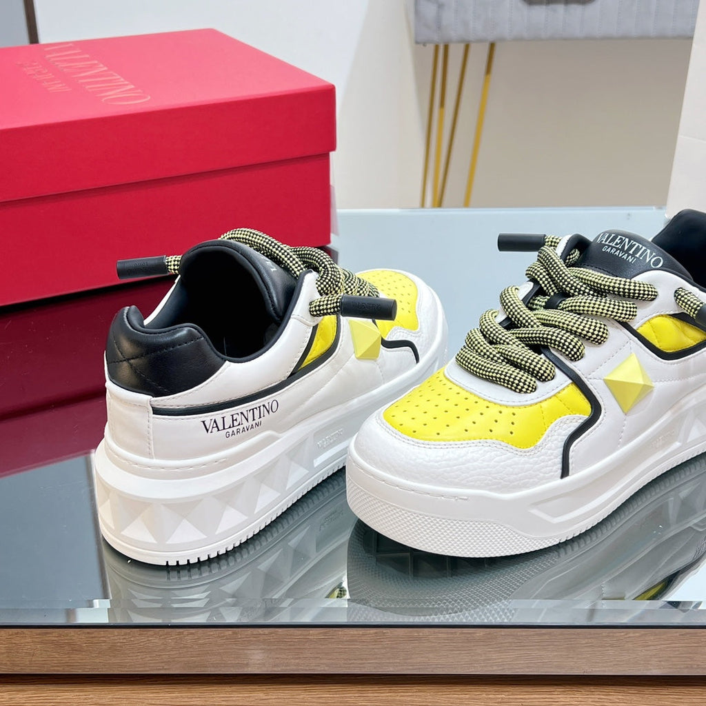VT 2025 Garavani Sneakers White Black Yellow Cowhide 546976