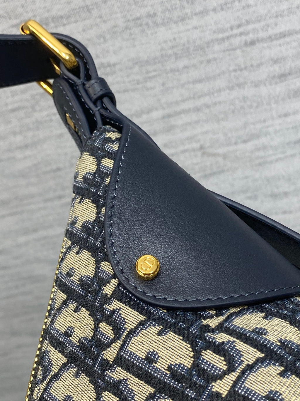 Dior 2025 Voyage Bag 23cm Navy Blue mix Beige Canvas Leather 270572