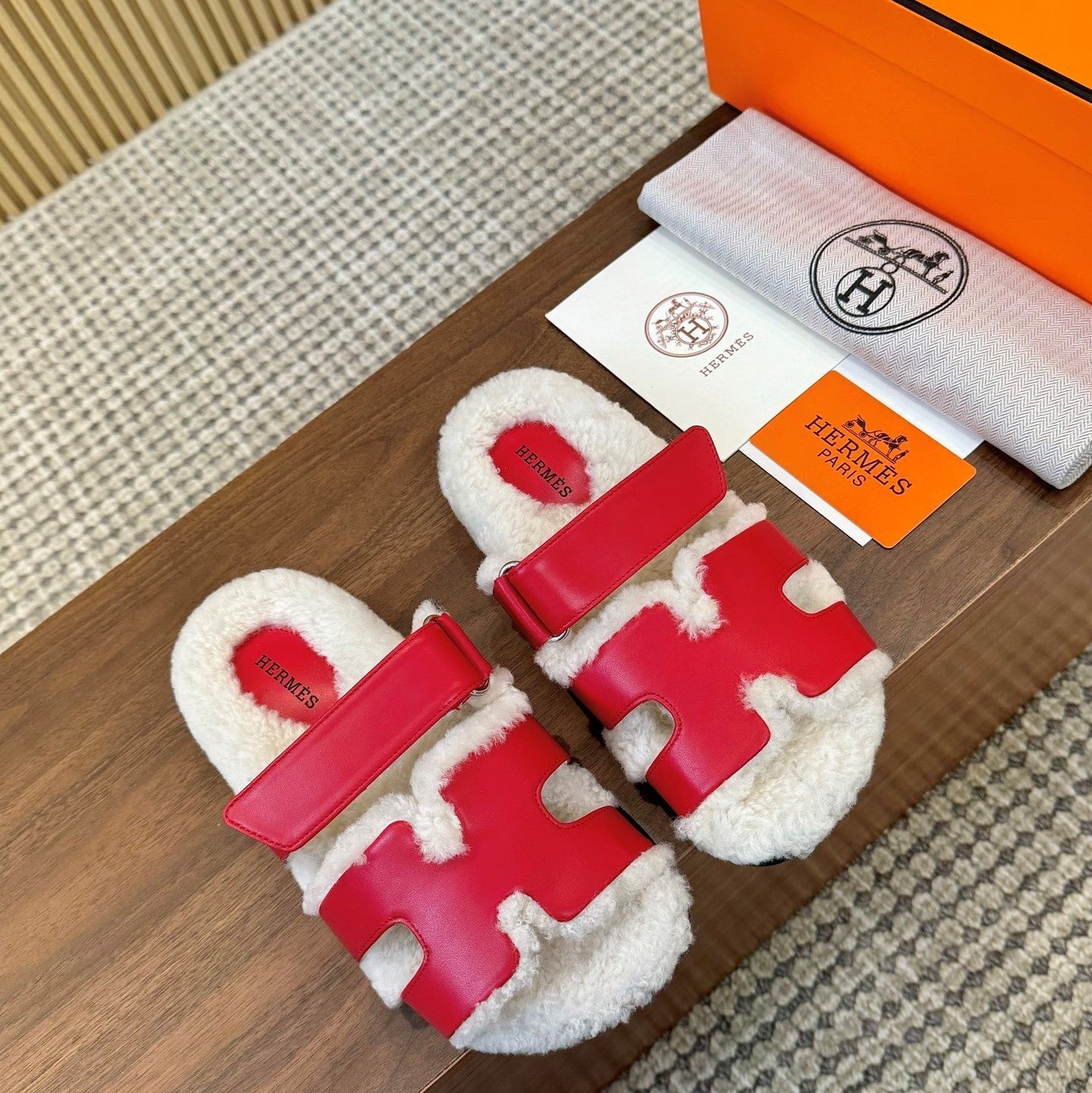 HM Chypre Sandal Red Mix White Wool And Cowhide Lining 543685