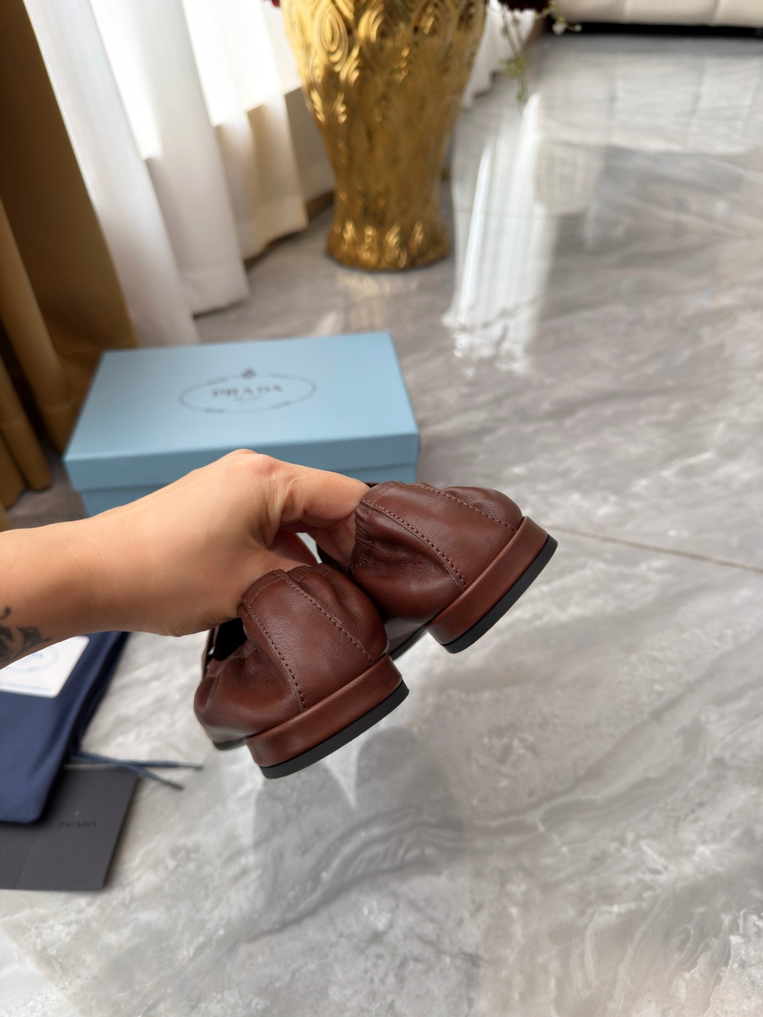 Prada 25SS Casual Elastic Loafers Warm Clay Distressed Calfskin 564182