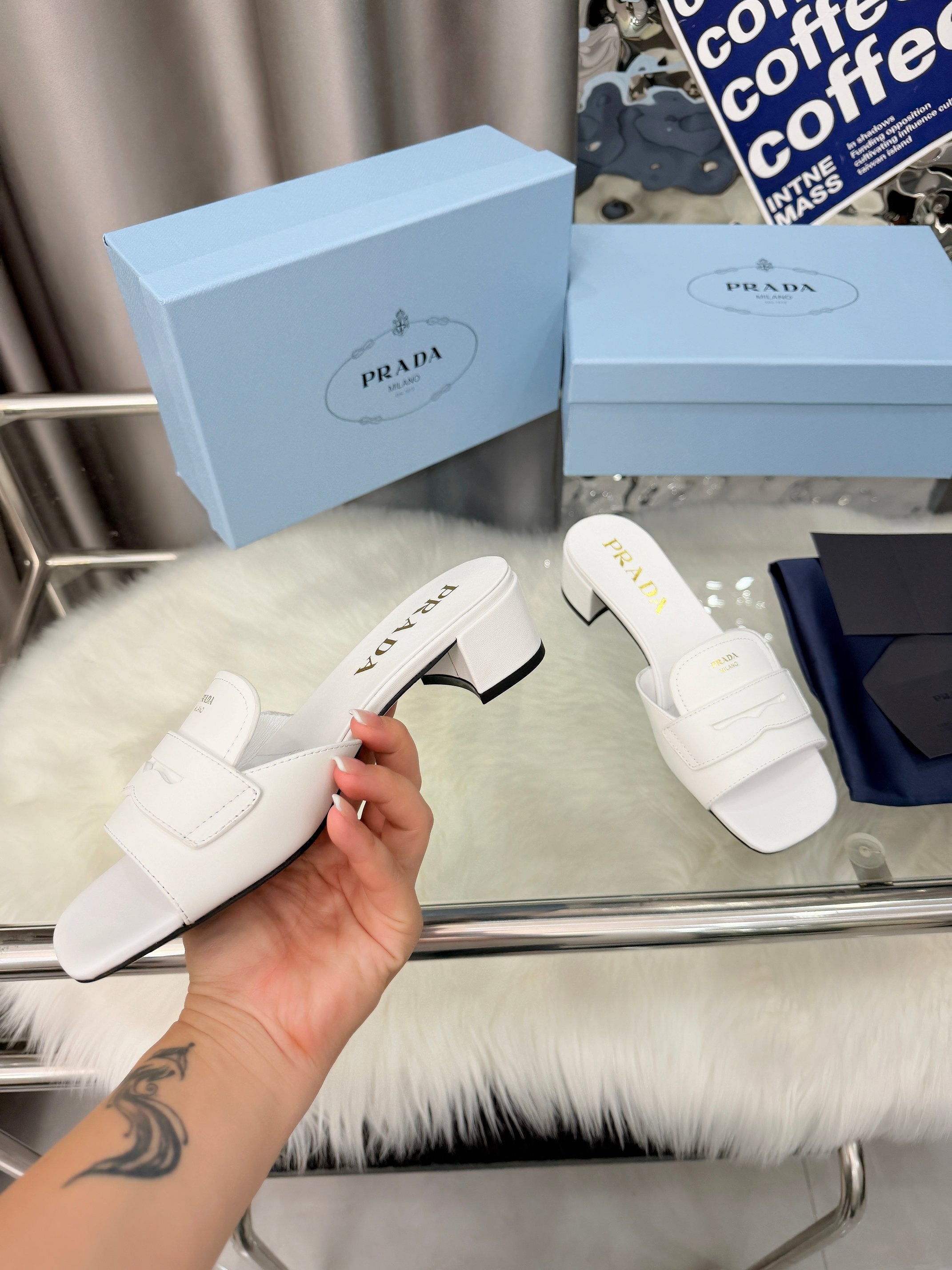 Prada 26SS Sandals White Leather 564173