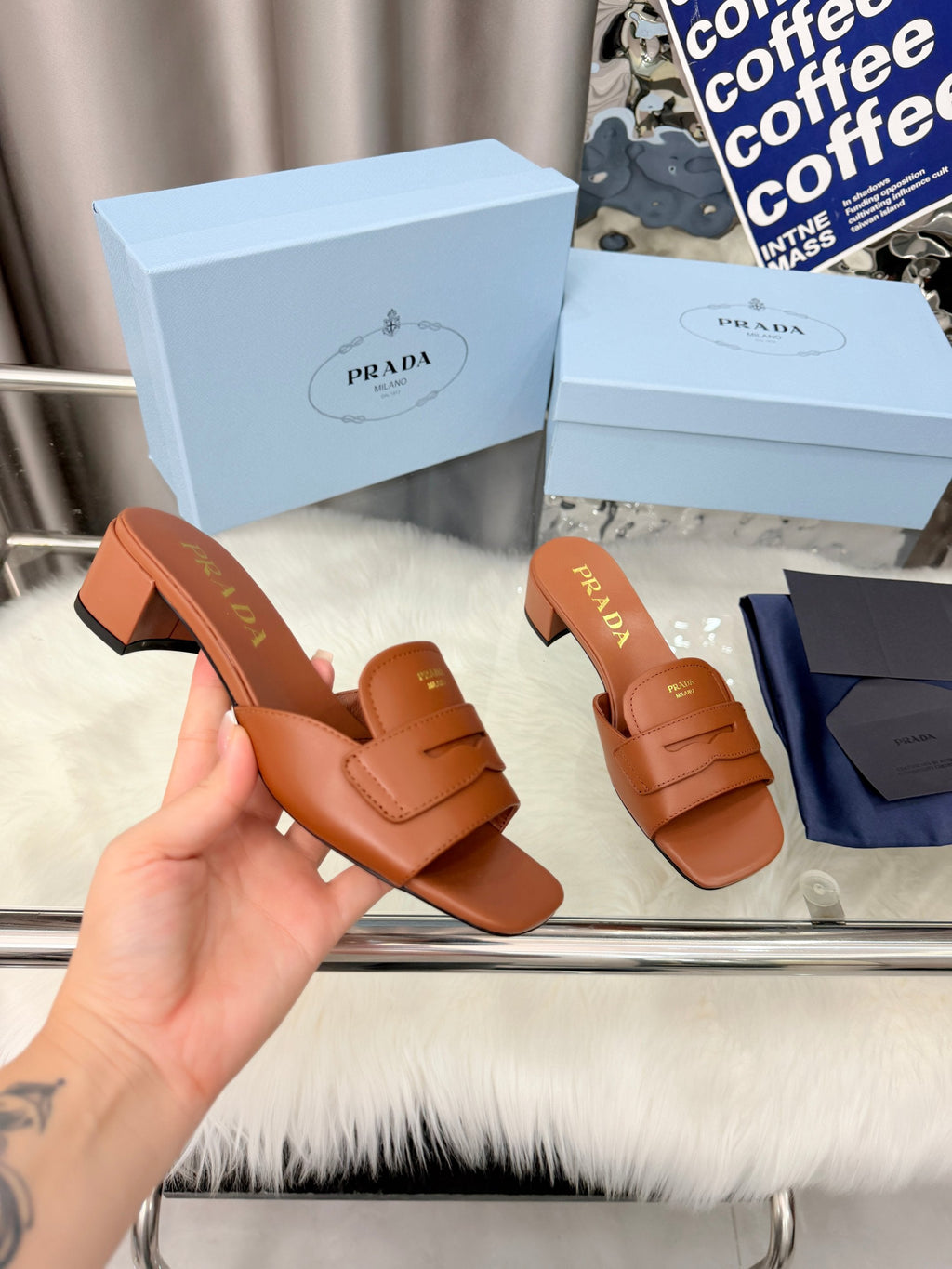 Prada 26SS Sandals Brown Leather 564172