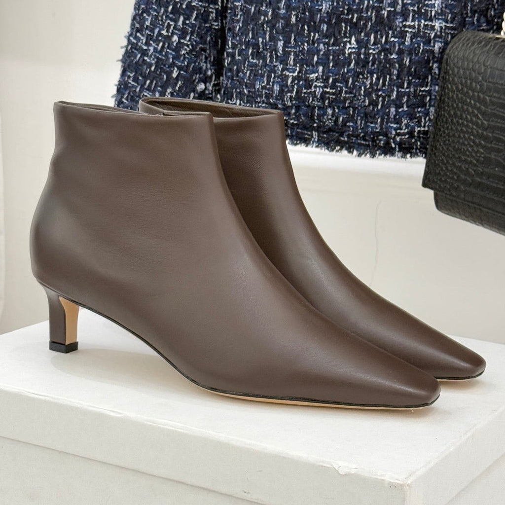 TThe Row 2025 Square Toe Kitten Heel Ankle Boot Dark Brown Sheepskin 572048