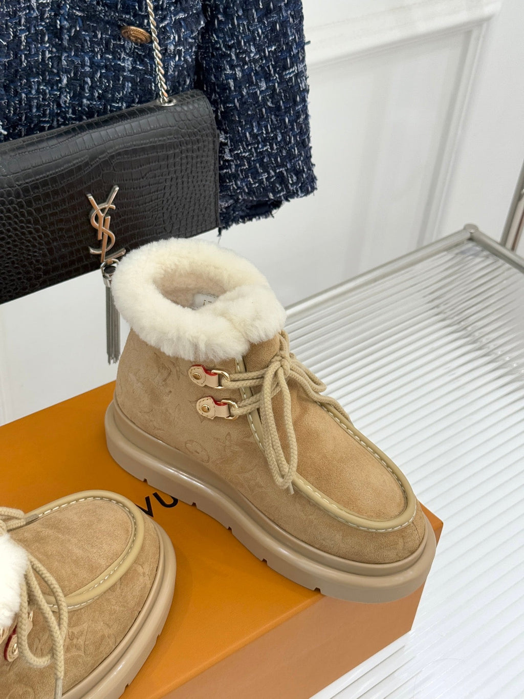LV Ski Cortina Low Boot Light Brown Suede Wool 572490
