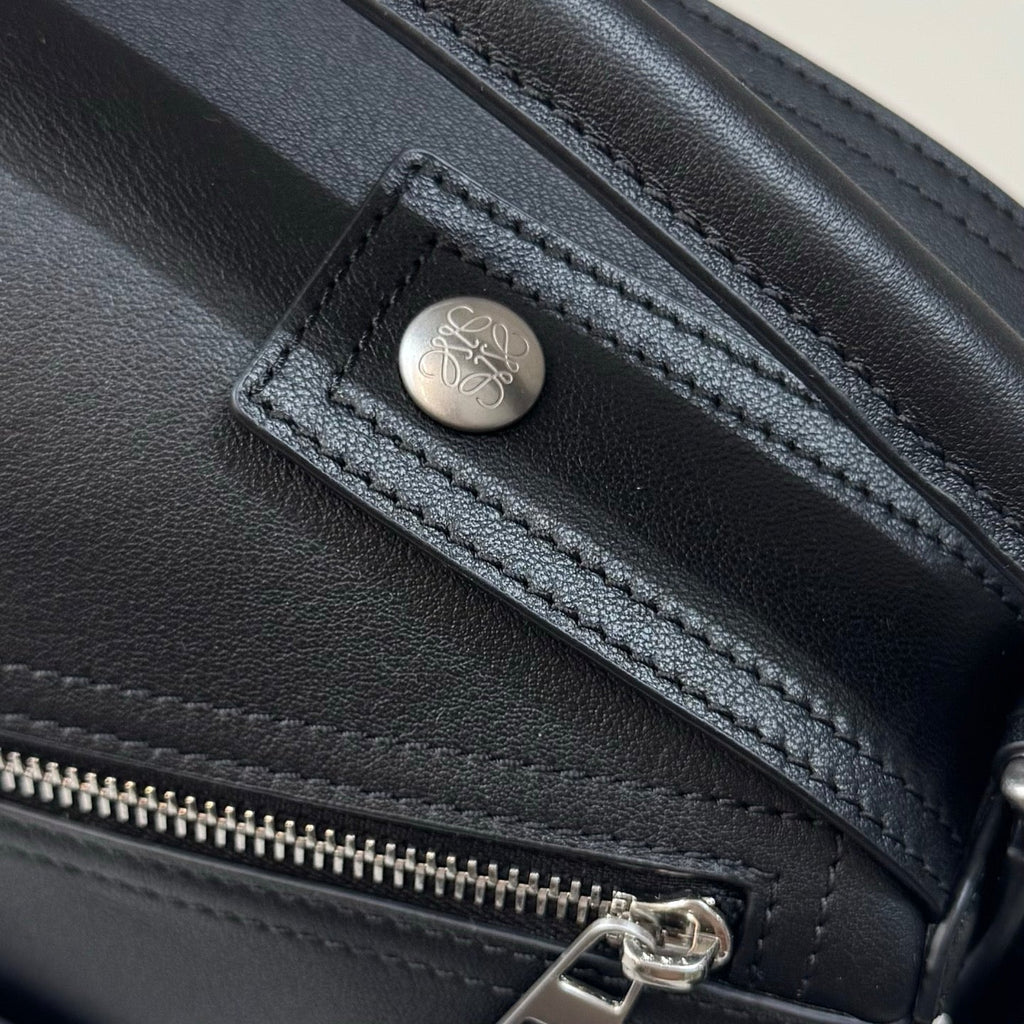 Loewe 2025 Puzzle Biker Bag Black Cowhide 274653