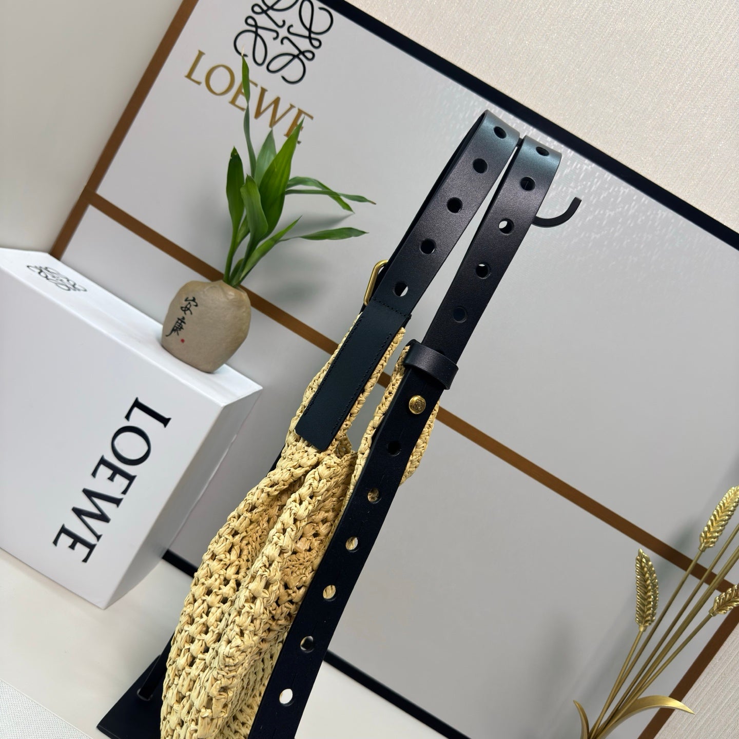 Loewe Punch Hole Hobo Straw Bag Black Calfskin Beige Raffia