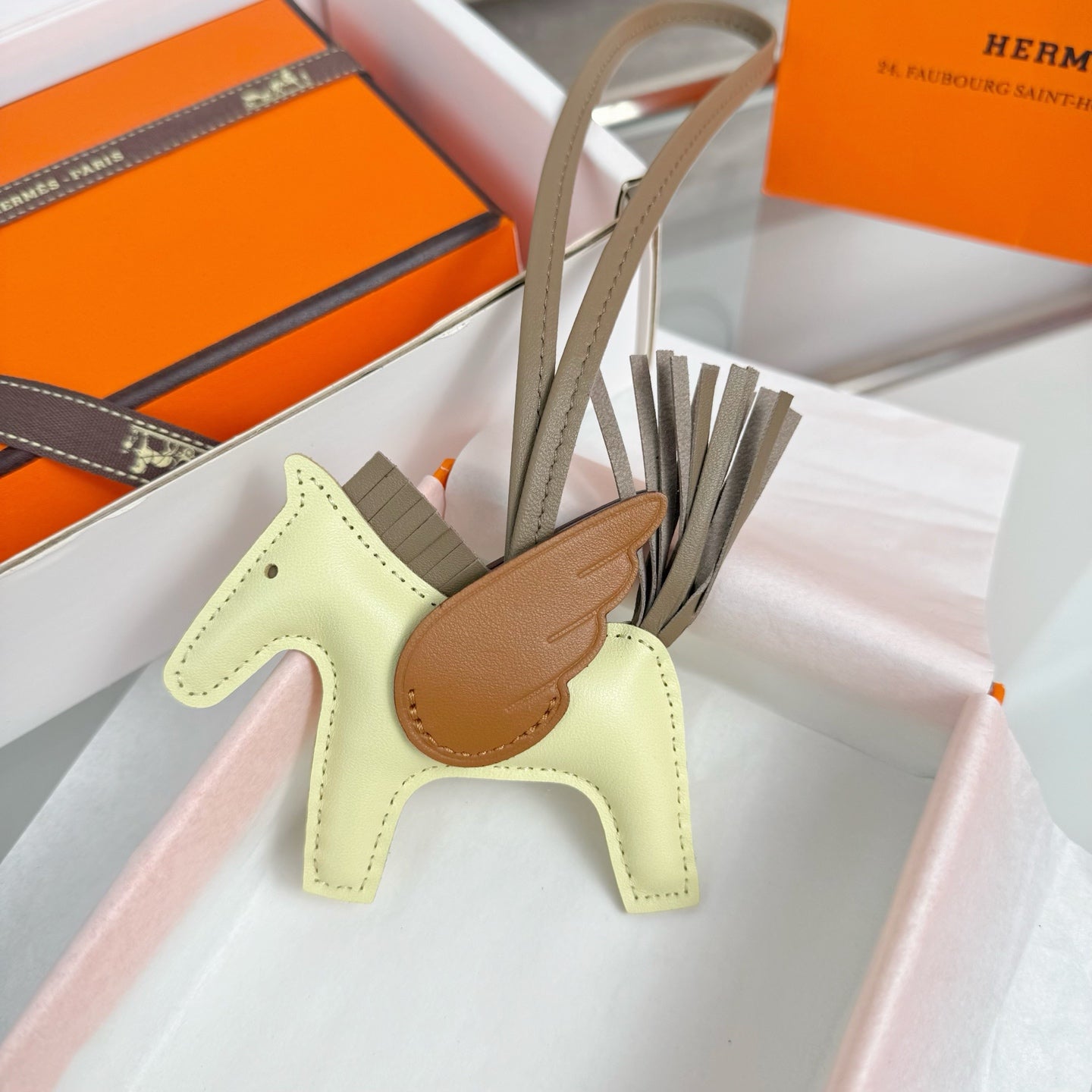 HM Rodeo Pegase PM Charm Light Yellow mix Brown Lambskin