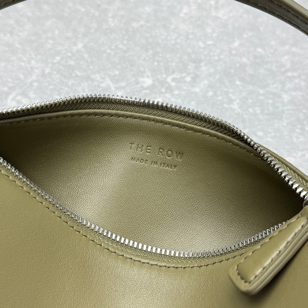 The Row 2025 Round 90's Bag Green Leather