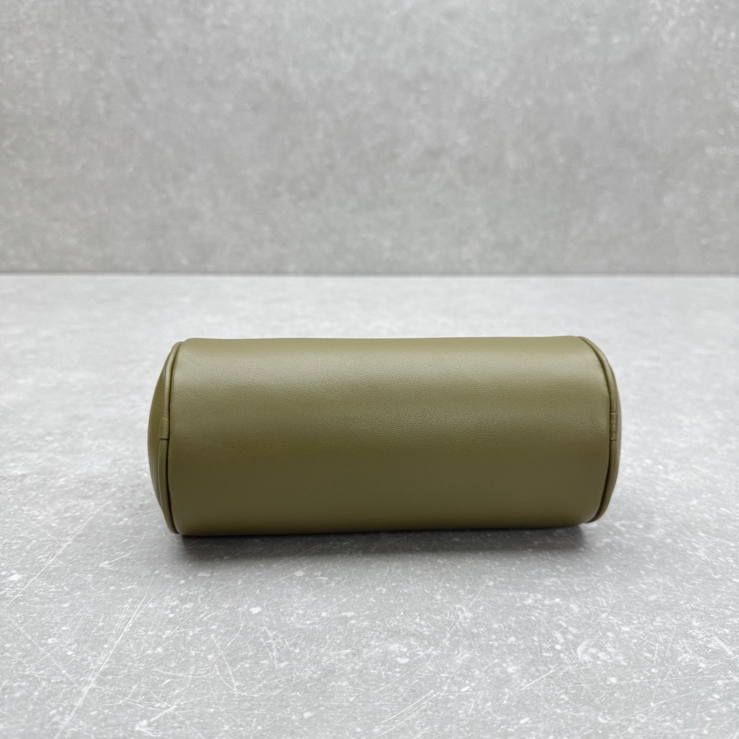 The Row 2025 Round 90's Bag Green Leather