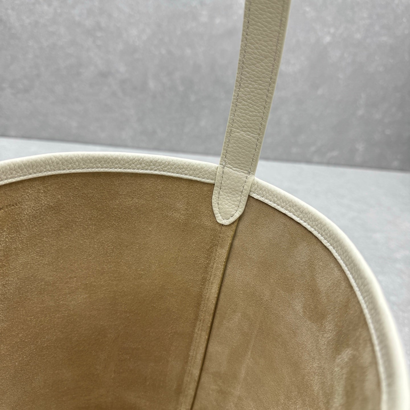 The Row 2025 N/S Park Tote Bag 34cm White Calfskin