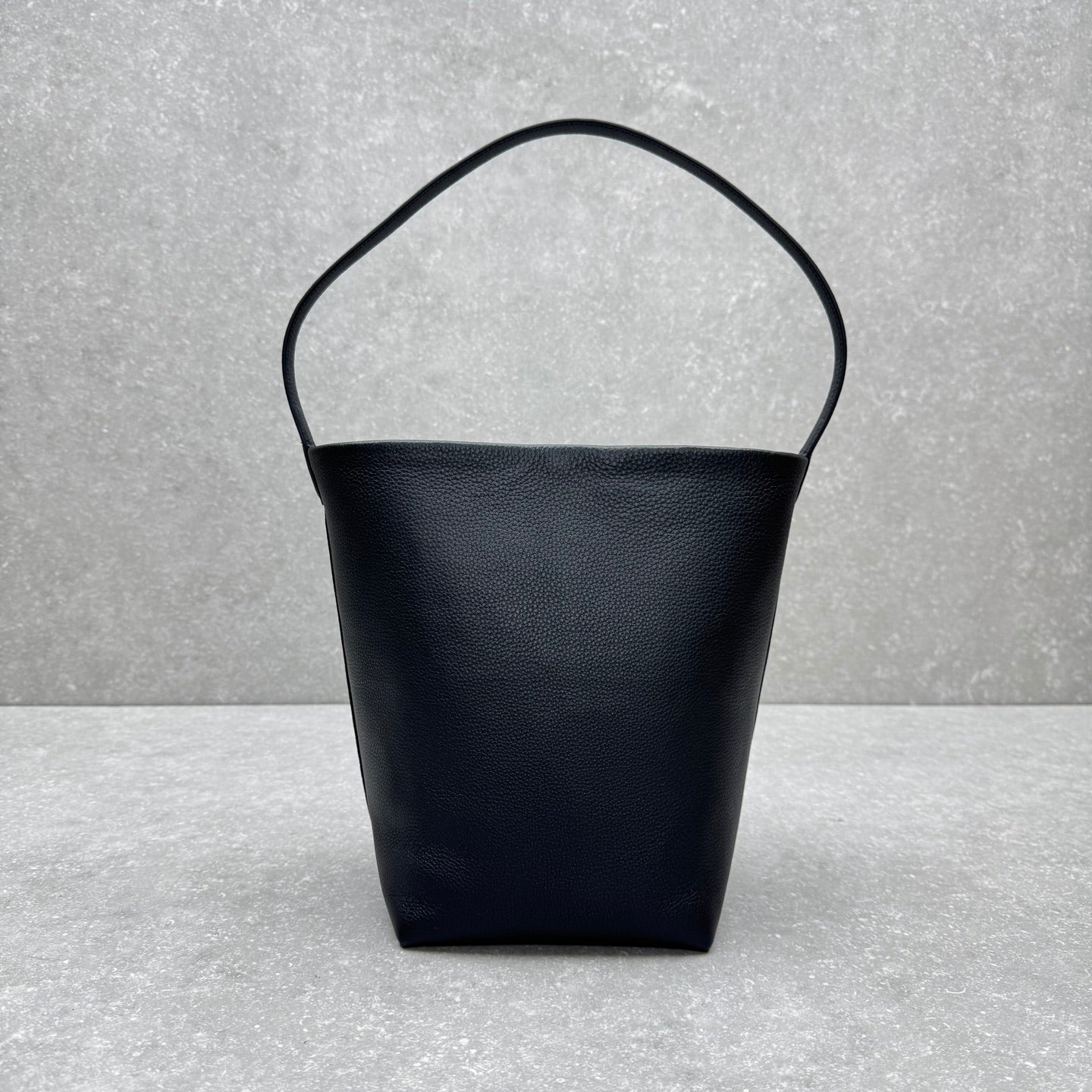 The Row 2025 N/S Park Tote Bag 34cm Black Calfskin