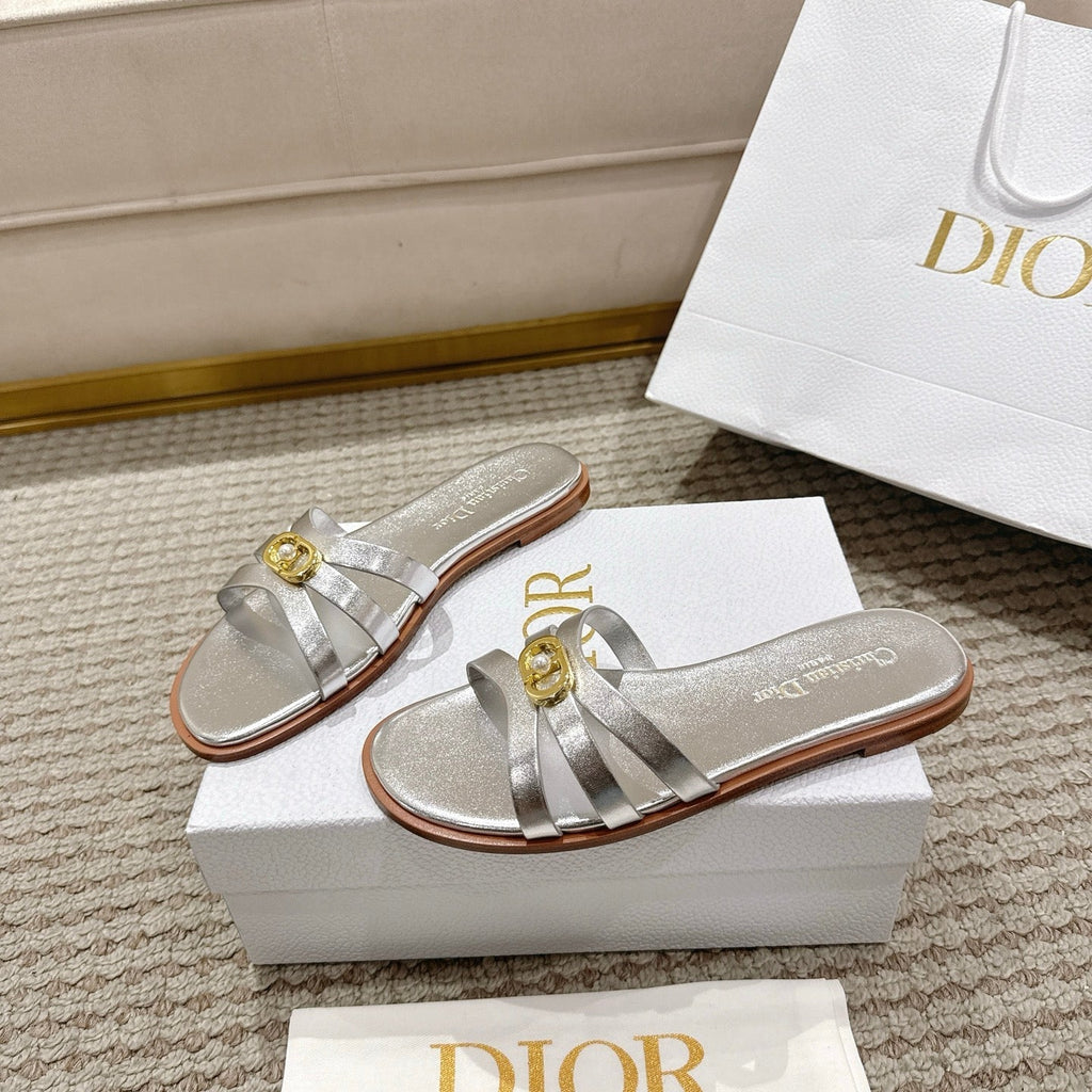 CD 30M Slide Sliver Calfskin 543737