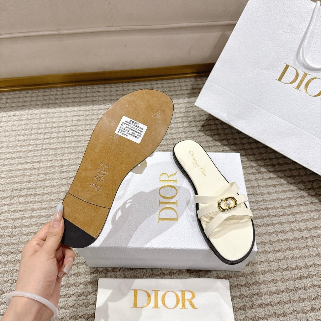 CD 30M Slide White Calfskin 543742