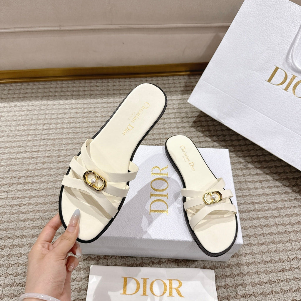 CD 30M Slide White Calfskin 543742