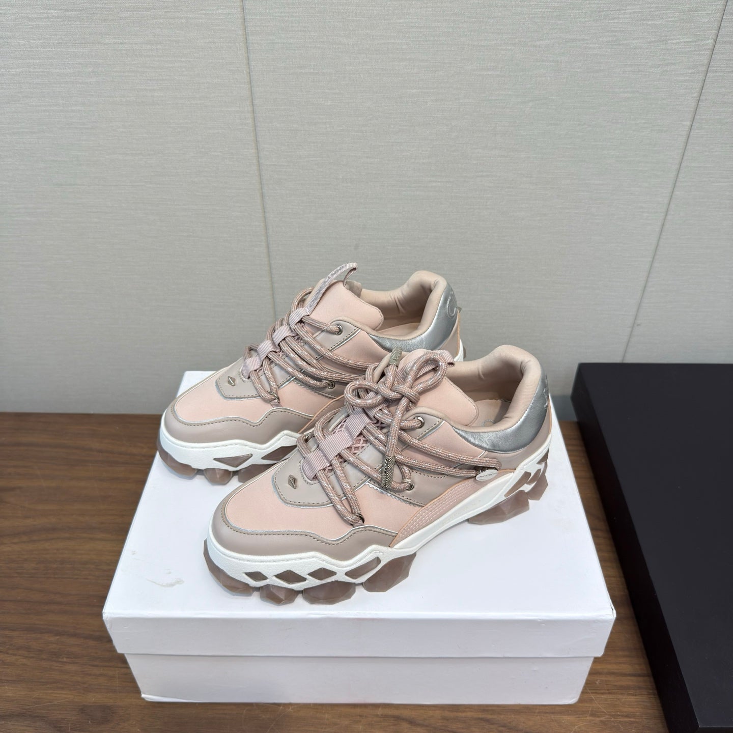 Jimmy Diamond X II/F Sneaker White Pink Fabric Leather 517666