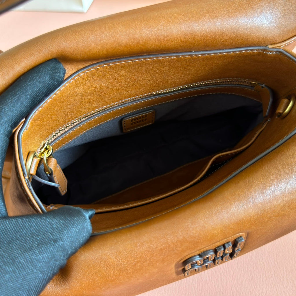 Miu Solitaire Bag 28 Brown Calfskin