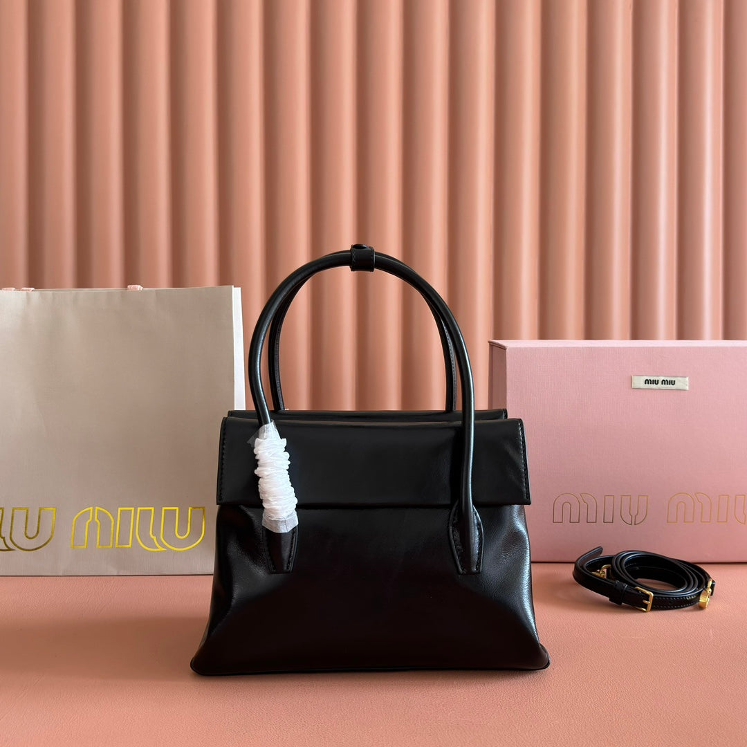 Miu Solitaire Bag 25 Black Calfskin