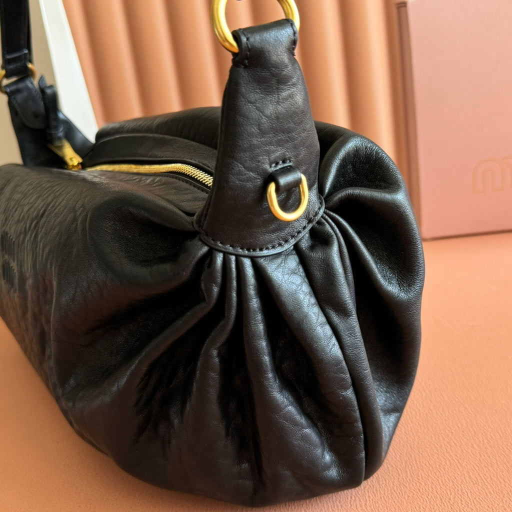 Miu 25ss Large Shoulderbag 40 Black Embossed Lambskin