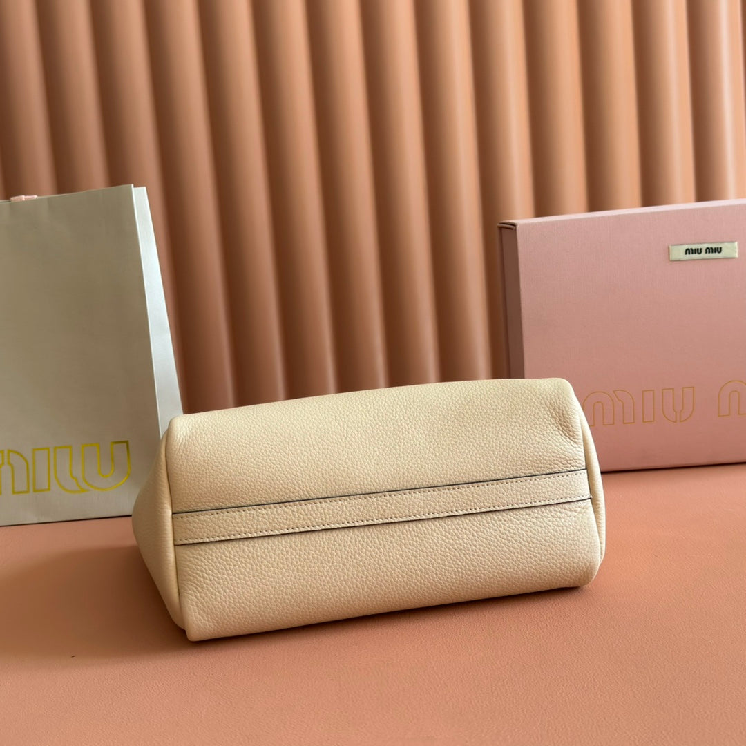 Miu 25ss Leather Bucket Bag 25.5 Muted Pink Grain Leather