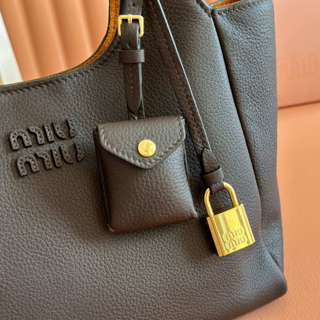 Miu 25ss Leather Bucket Bag 25.5 Black Grain Leather
