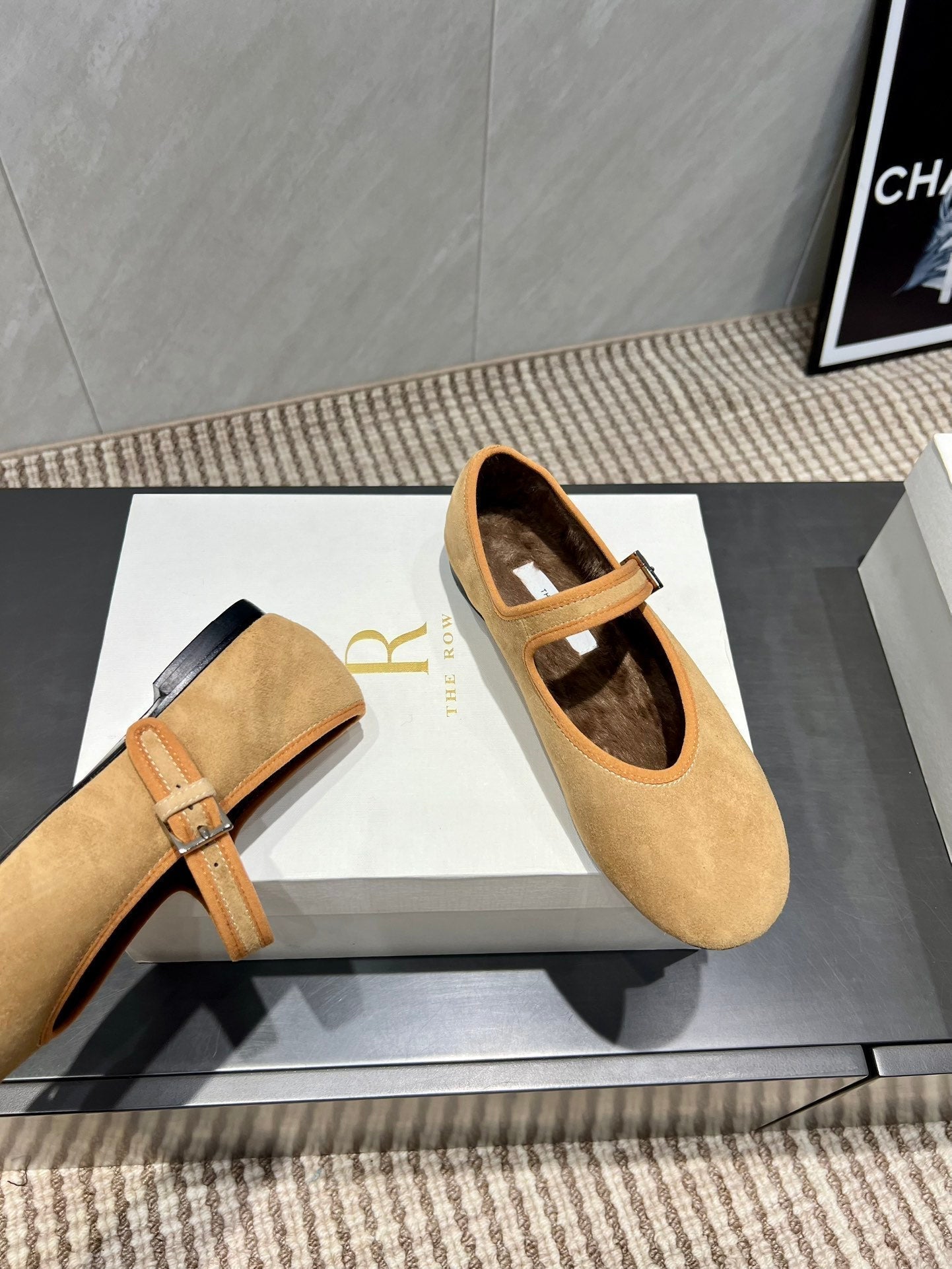 The Row 2025 Round Toe Ballet Flat Tan Suede Fleece 540489