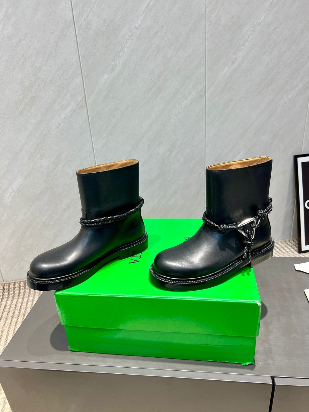 BV James Ankle Boot Black Calfskin 540194