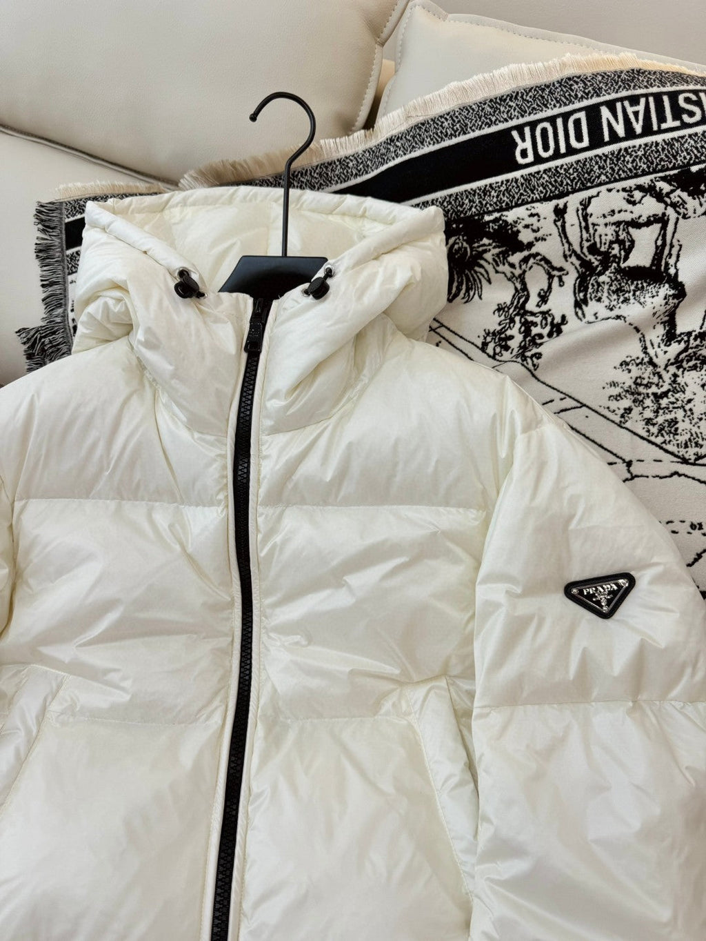 Prada 25 Short Jacket White Down Polyester 317485