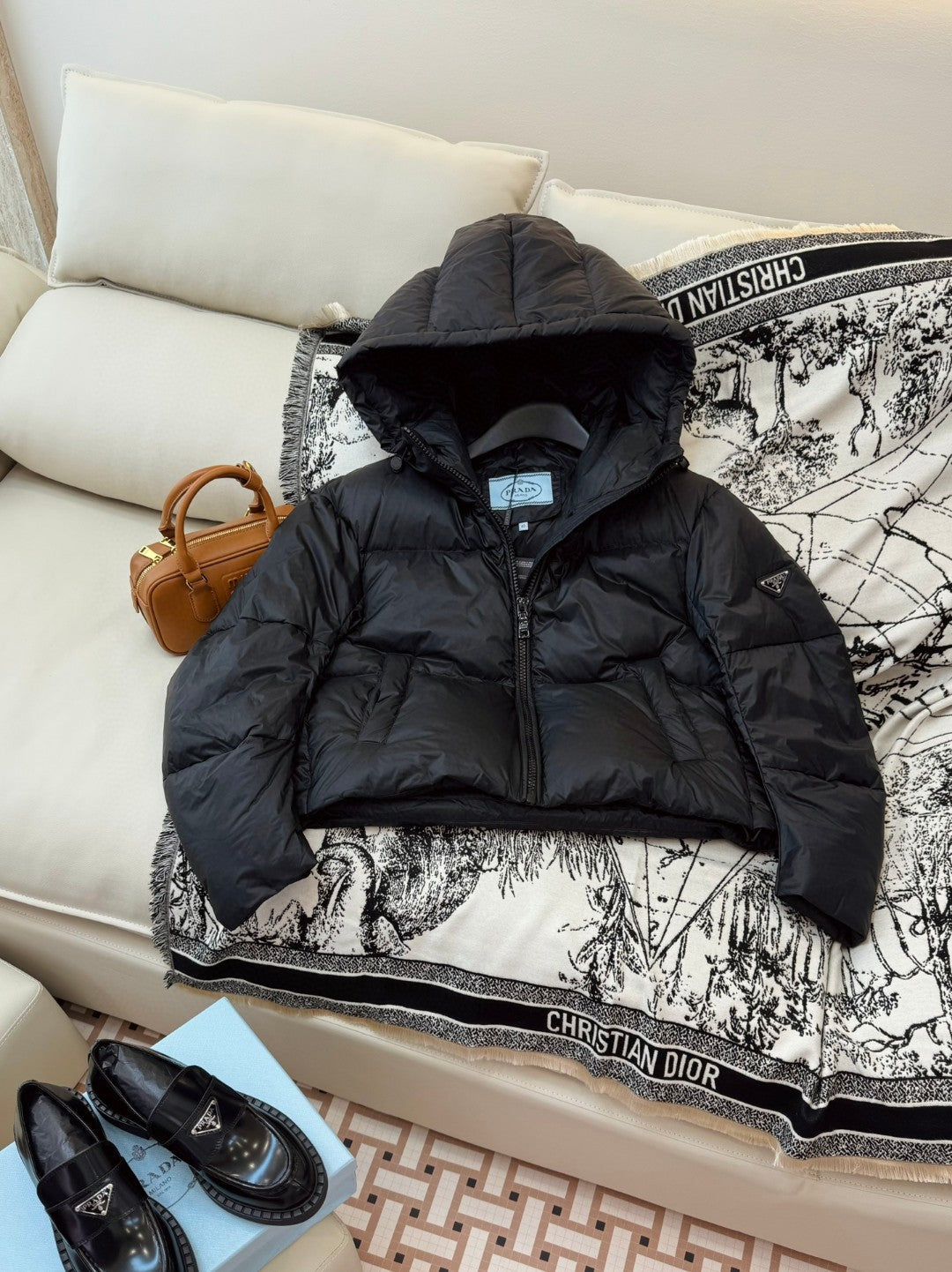 Prada 25 Short Jacket Black Down Polyester 317484