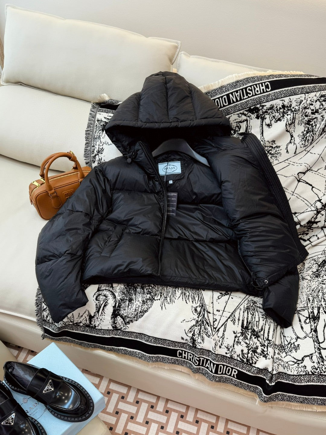 Prada 25 Short Jacket Black Down Polyester 317484