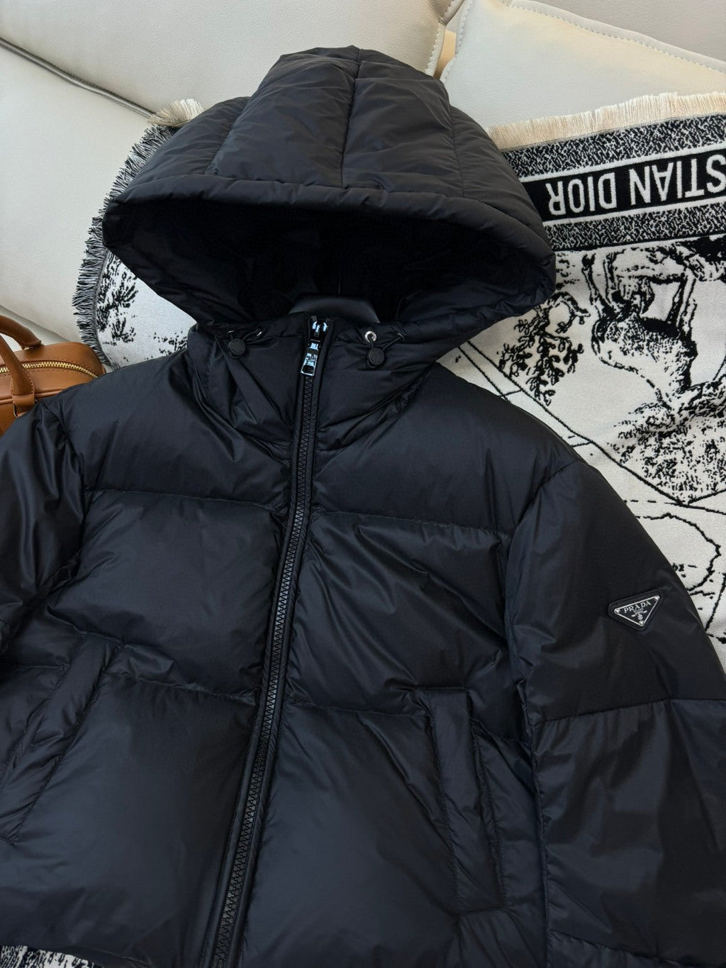 Prada 25 Short Jacket Black Down Polyester 317484