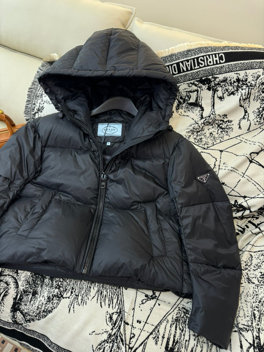 Prada 25 Short Jacket Black Down Polyester 317484