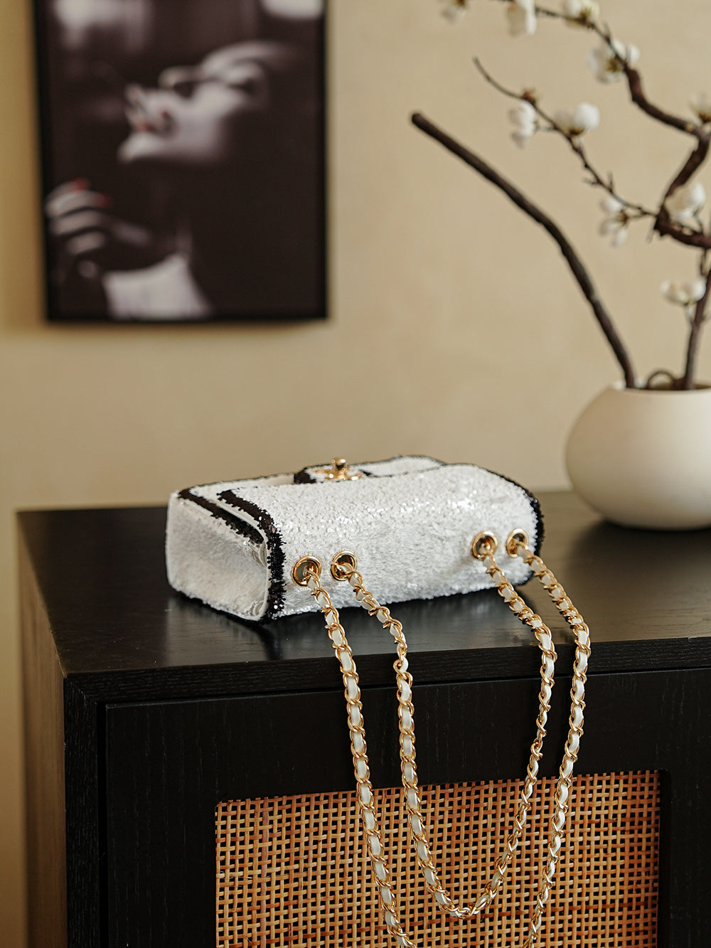 CC 2025 Flap Bag White Black Sequin 308601