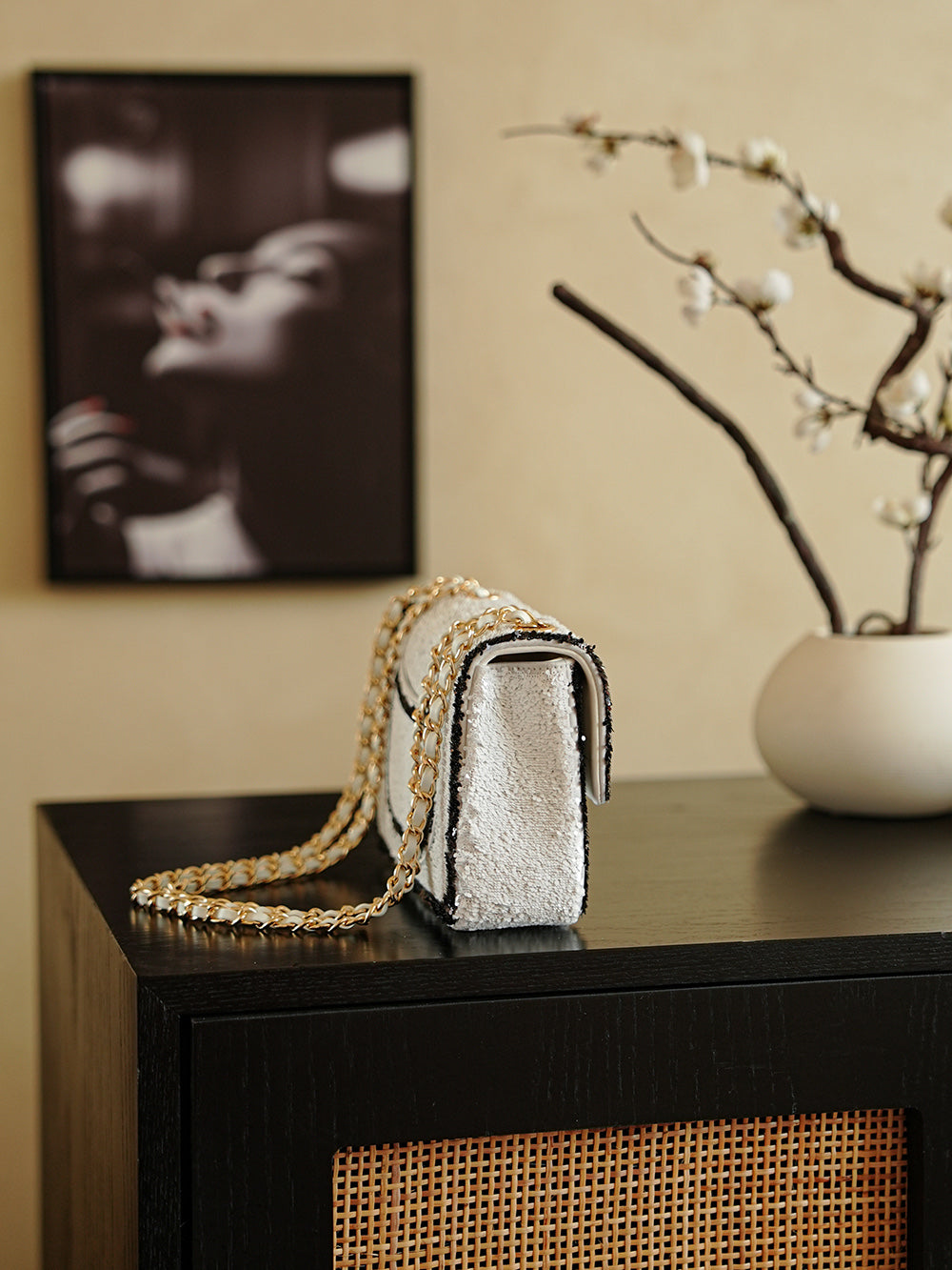 CC 2025 Flap Bag White Black Sequin 308601