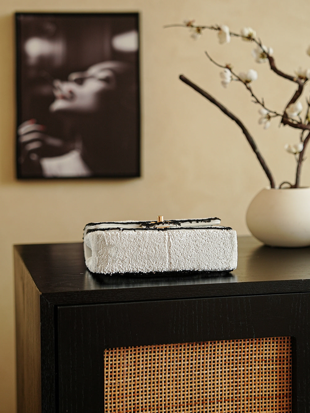 CC 2025 Flap Bag White Black Sequin 308601