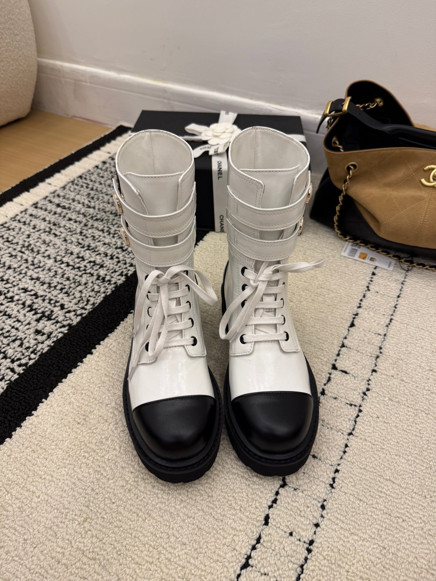 CC 2025 Lace-up Combat Boot White Leather 548114