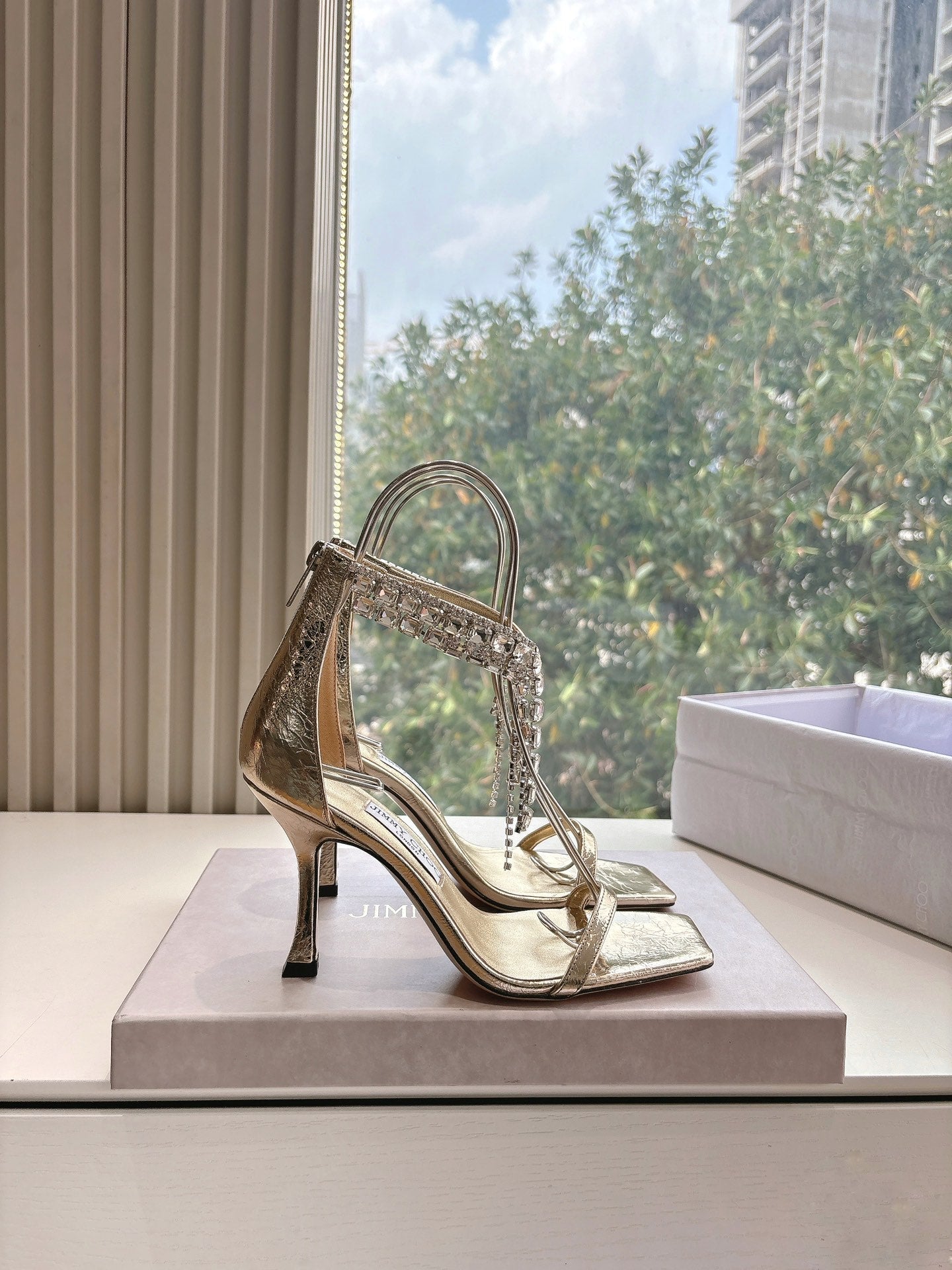 Jimmy 25 Verity Sandal 70 Gold Cowhide Patent Leather 547693