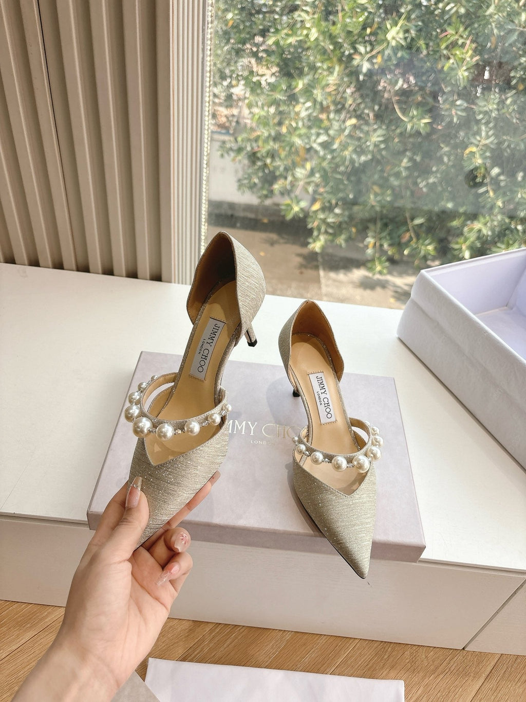 Jimmy Aureli Pearl-embellished Pumps 65mm Sliver Glitter 547691