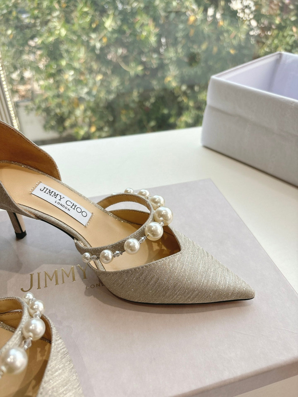 Jimmy Aureli Pearl-embellished Pumps 65mm Sliver Glitter 547691