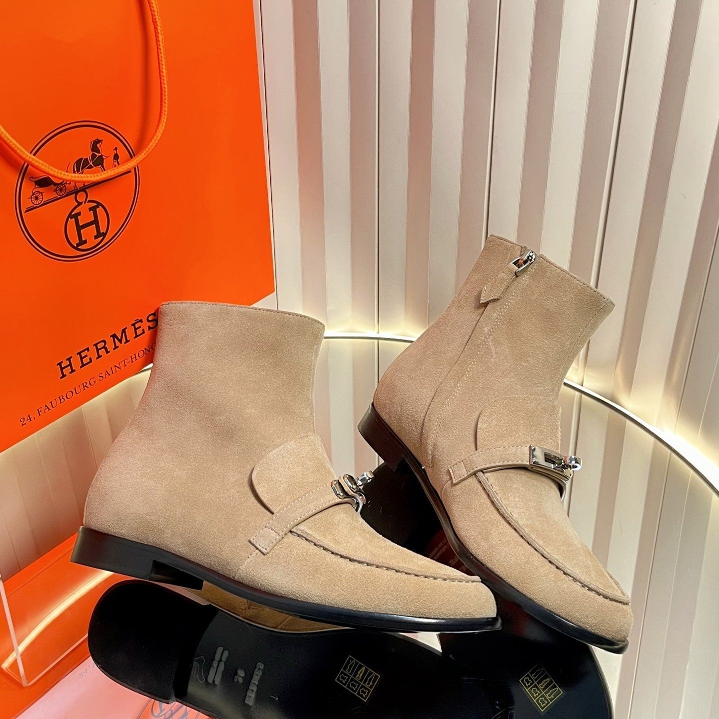 HM 25s Kelsy Ankle Boot Khahi Suede 548462