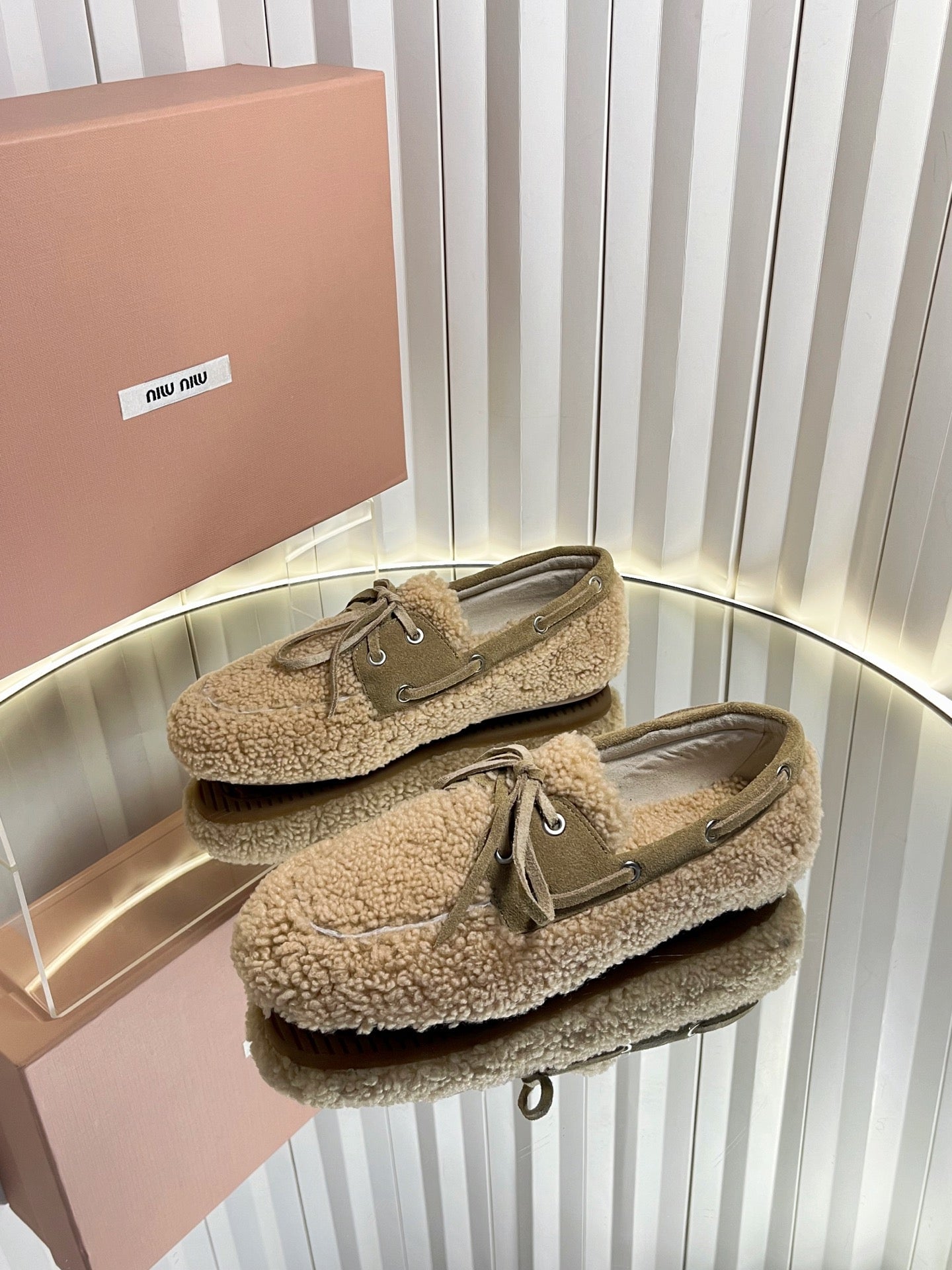 Miumiu 25 Loafer Beige Wool 548415